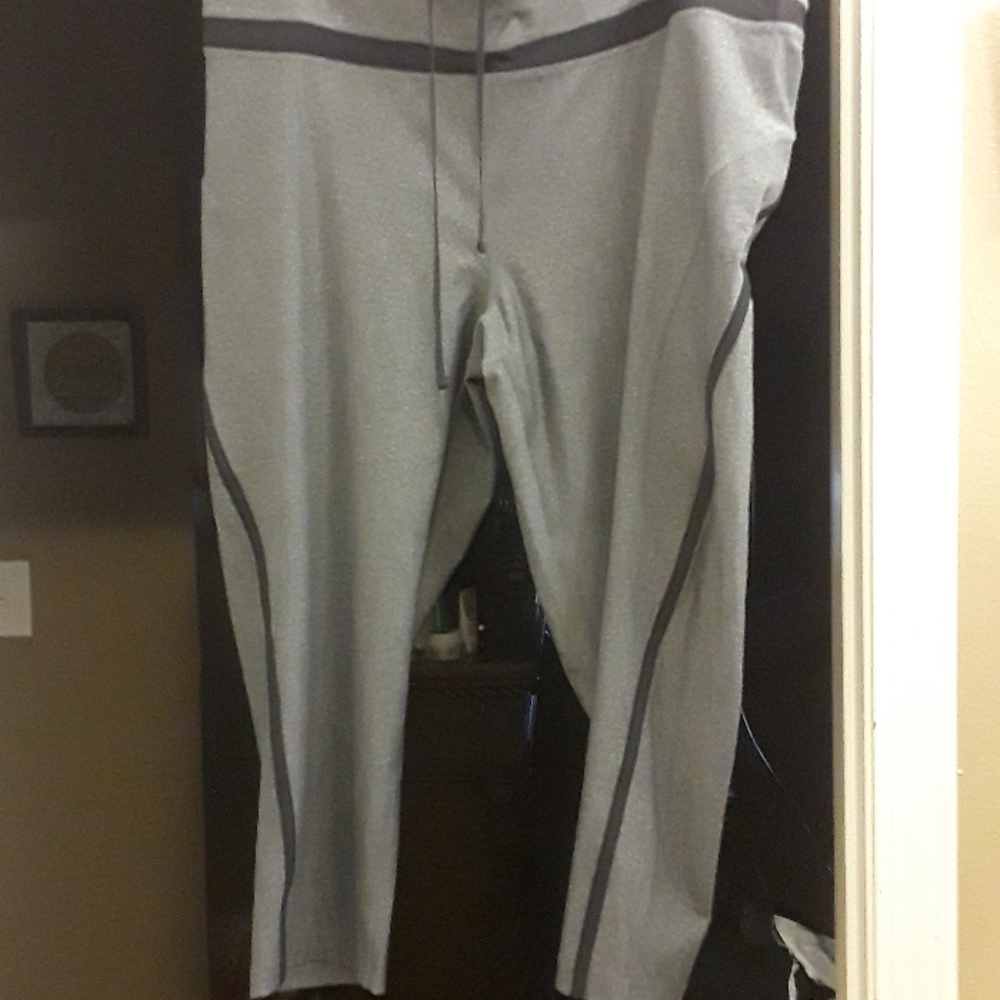 Tights - Picture 2 of 3